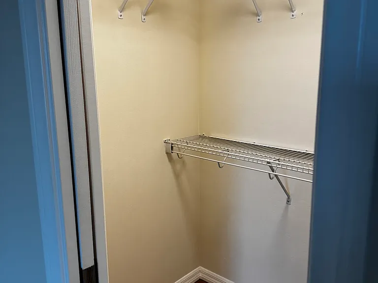 5252 Balboa Arms Dr #289 — Photo 13