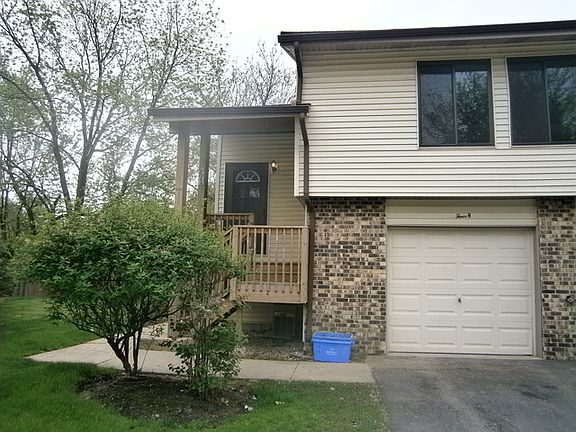 2nd image of 4 Wildwood Ln Unit H