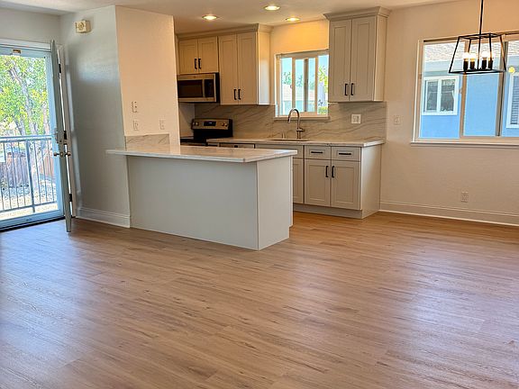 4th image of 1265 Bouret Dr Unit 4