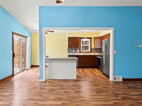 5th image of 5416 Brookdale Dr N