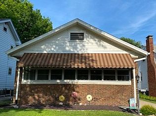 2144 N 7th St, Springfield, IL 62702