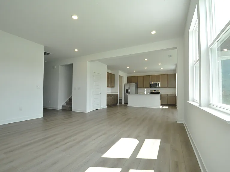 8578 Georgina St — Photo 14