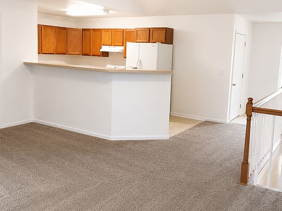 4th image of 172 Merlin Dr
