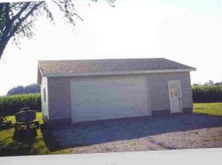 11575 Hickory Rd, Bourbon, IN 46504