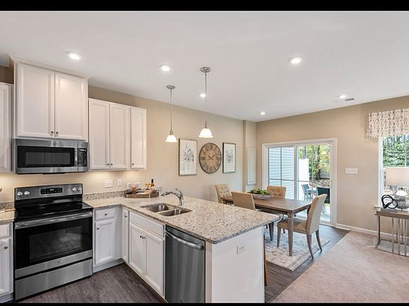 4th image of 354 Tompkins Ln