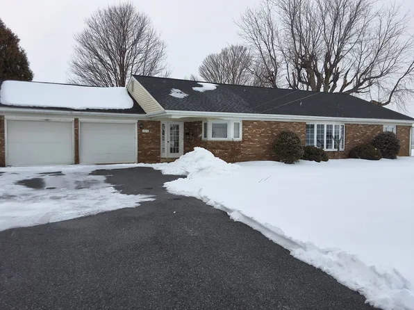 645 Peters Rd, New Holland, PA 17557