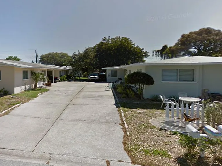 3520 Iroquois Ave — Photo 1