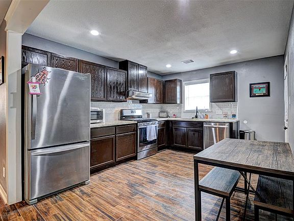 4th image of 5227 Lawndale St