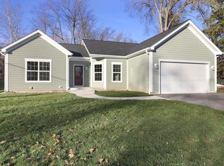 W3794 Beaver Dr, Lake Geneva, WI 53147