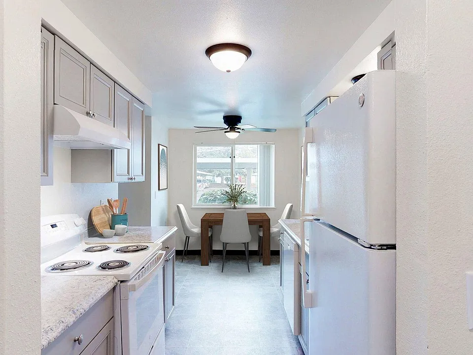 Falcon View Apartments