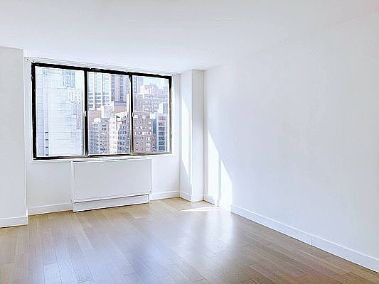 1st image of 200 E 33rd St APT 15H