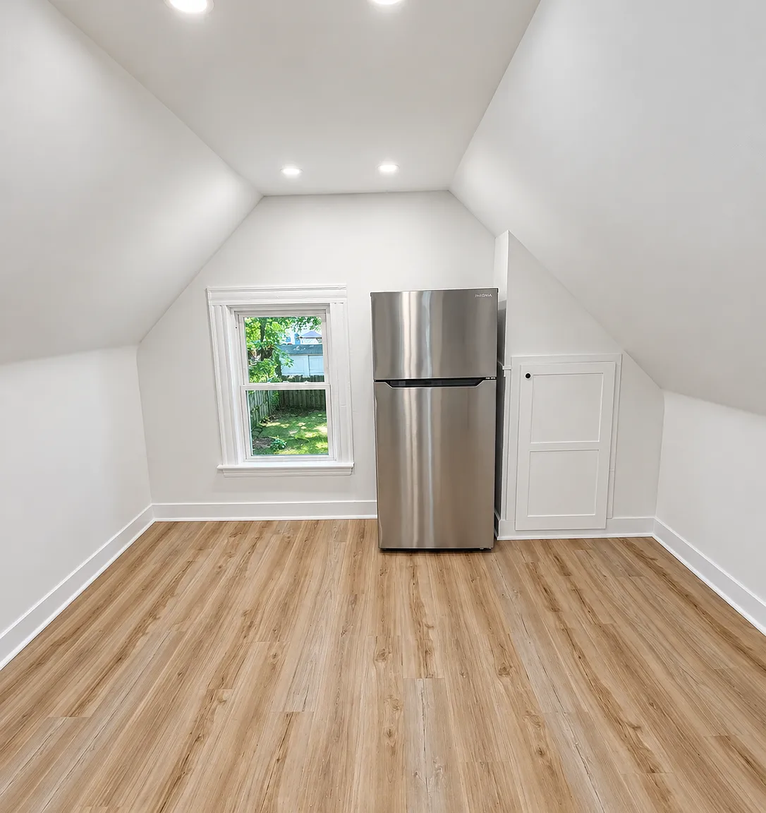1 bed, 950 sqft, $1,200 — Photo 4