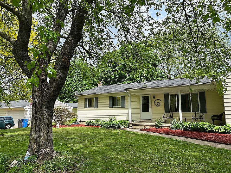 1st image of 161 Eastdale Dr