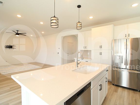 4th image of 17737 W Cassia Way