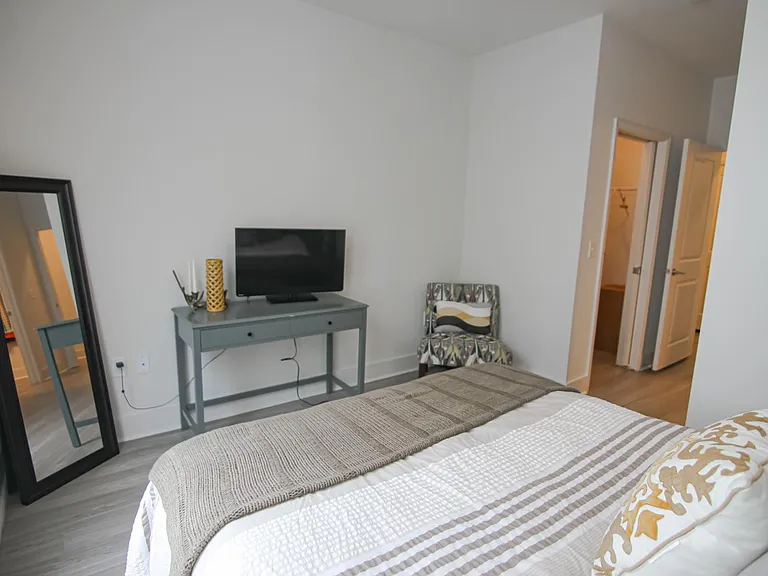 South Junction Apartments — Photo 78