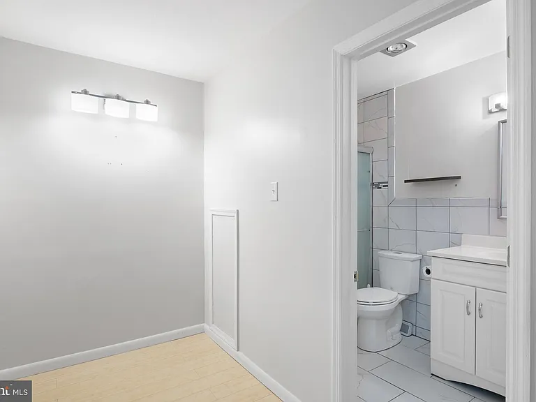 5552 Doral Dr — Photo 20