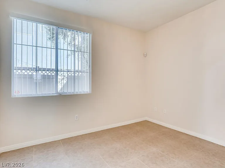 6178 Arbor Valley Ave — Photo 11