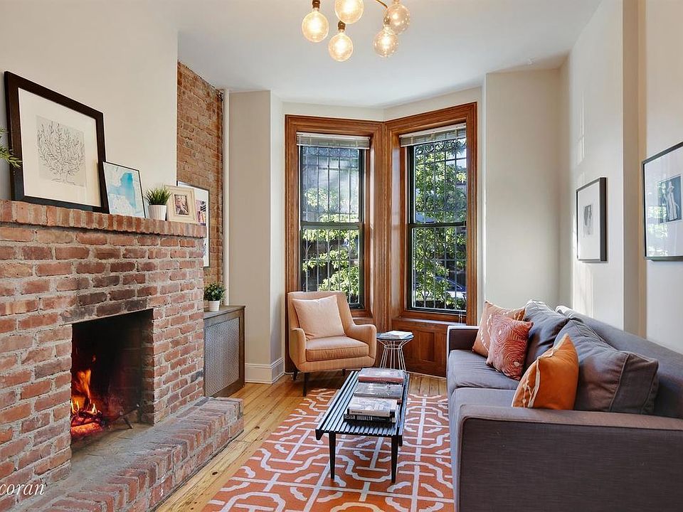 1st image of 1113 8th Ave APT 1R