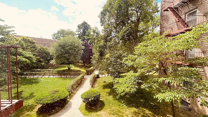 Rented by Winzone Realty Inc | media 23