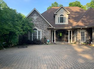 7393 Lake In The Woods Ln, Trussville, AL 35173