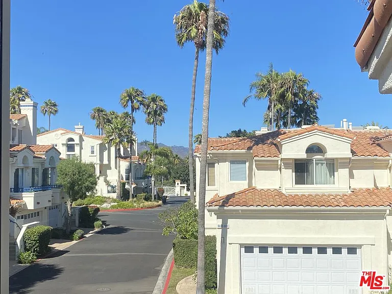 6483 Zuma View Pl #104 — Photo 2