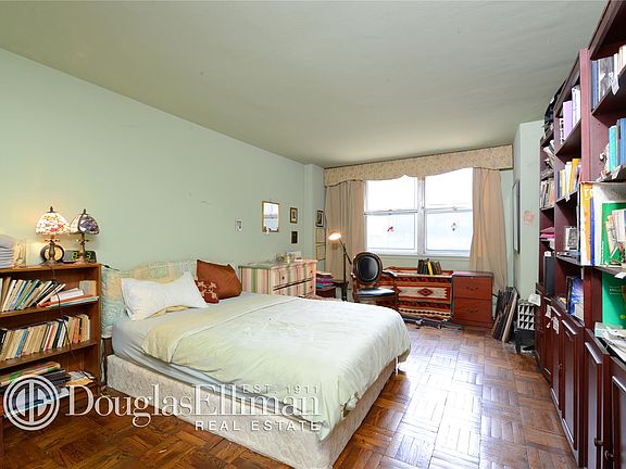 3rd image of 501 E 79th St APT 2G