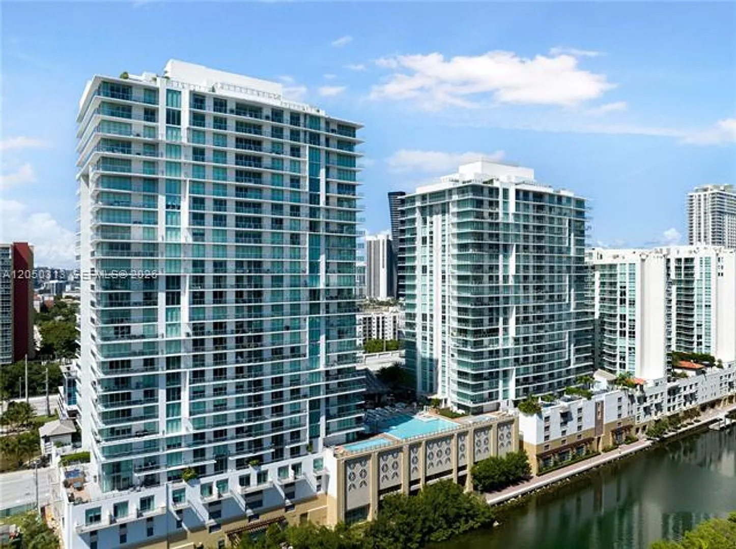 330 Sunny Isles Blvd cu-5-1404, Sunny Isles Beach, FL 33160 — Photo 2