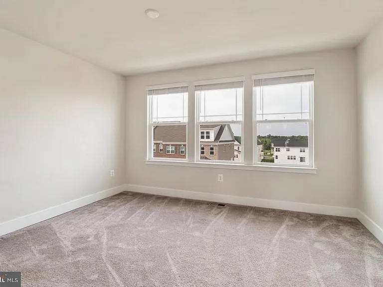 11687 Emily Dickinson Pl — Photo 30