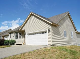 154 Hall Rd, Fremont, NH 03044