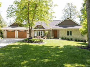 110 S Meadow Dr, Orchard Park, NY 14127