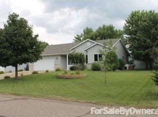 407 4th St NW, Avon, MN 56310