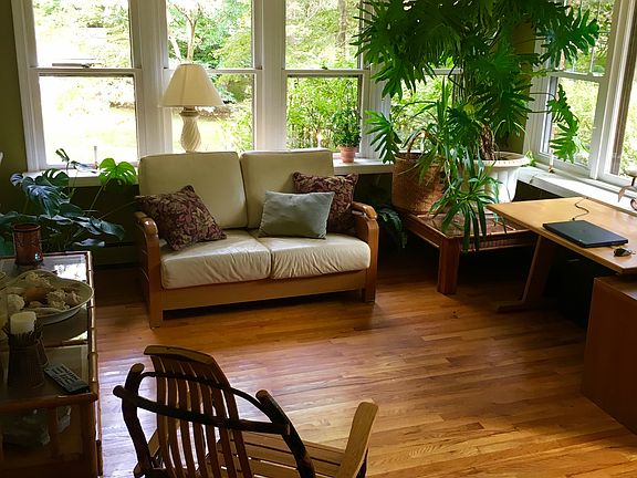 Family rm overlooking garden