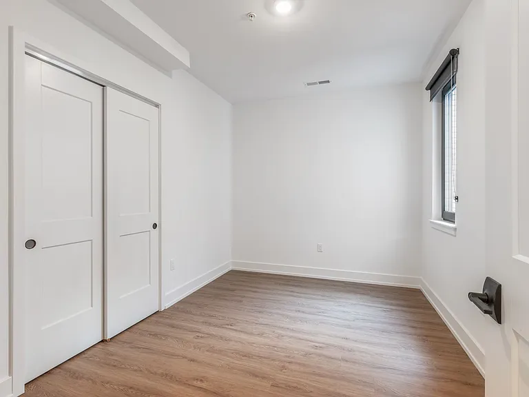 1519 Ridge Ave #503 — Photo 9