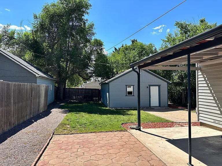 2633 S Race St — Photo 14