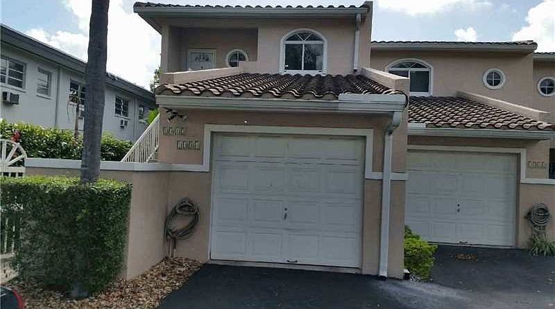 1st image of 1314 NE 105th St
