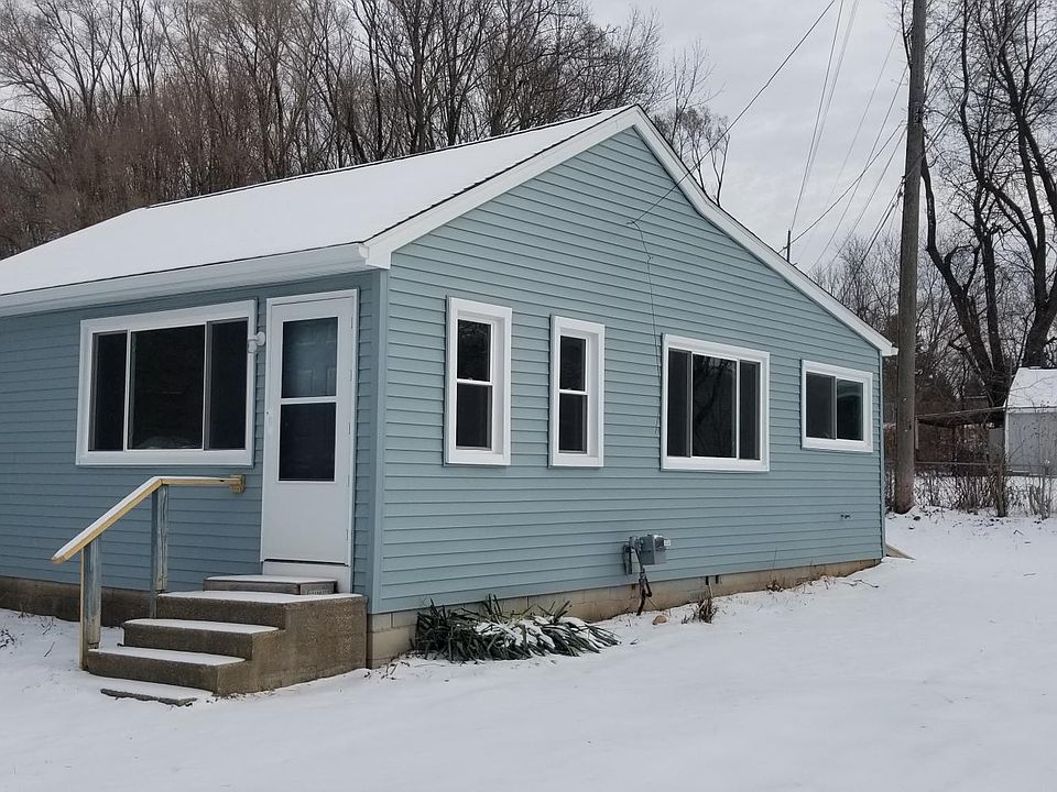 1st image of 5320 Charles Dr