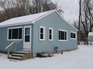 5320 Charles Dr, Highland, MI 48356