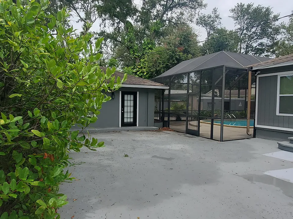 3911 W Morrison Ave #1