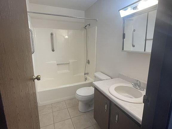 3rd image of 4651 Hemmeter Ct