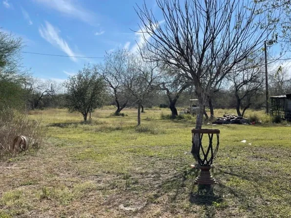 249 E County Rd, Kingsville, TX 78363