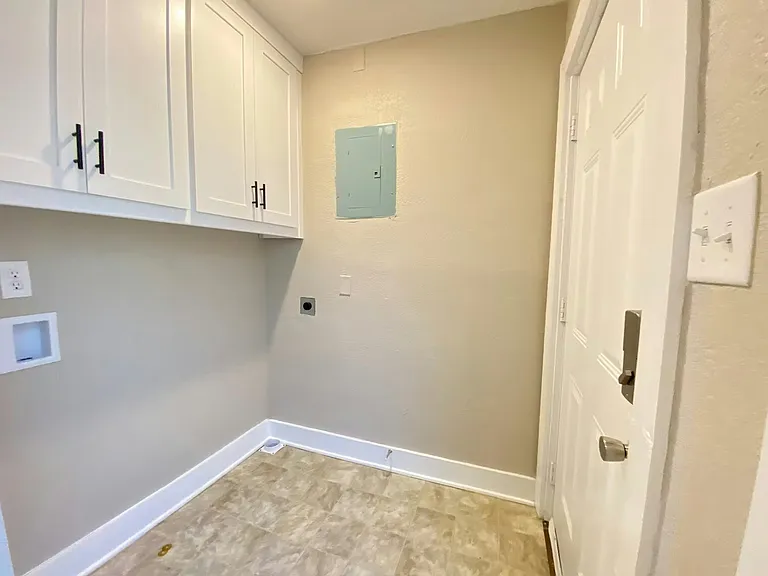 806 Jane Dr — Photo 12