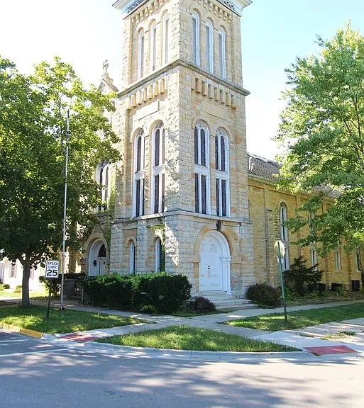 300 West Jefferson St — Photo 16