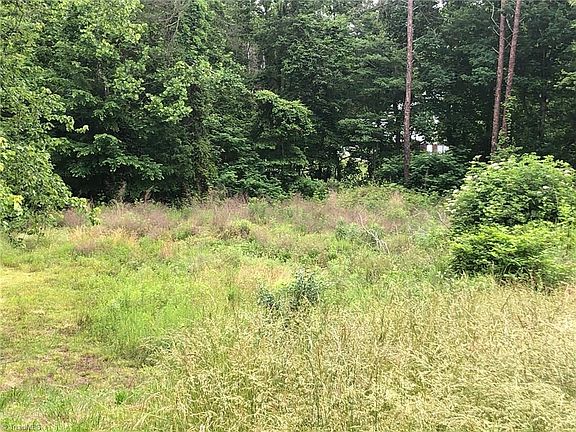 4th image of 5161 Hillwood Dr