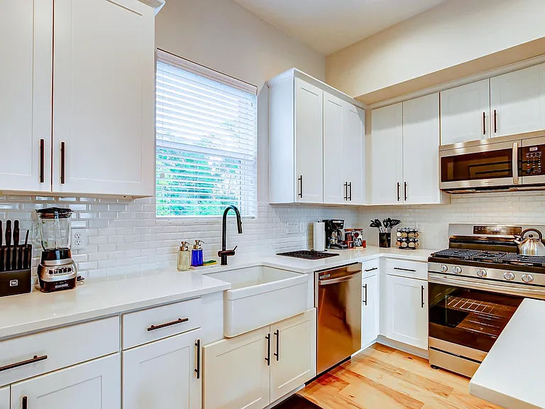 5330 Donovan Gardens Ln — Photo 11