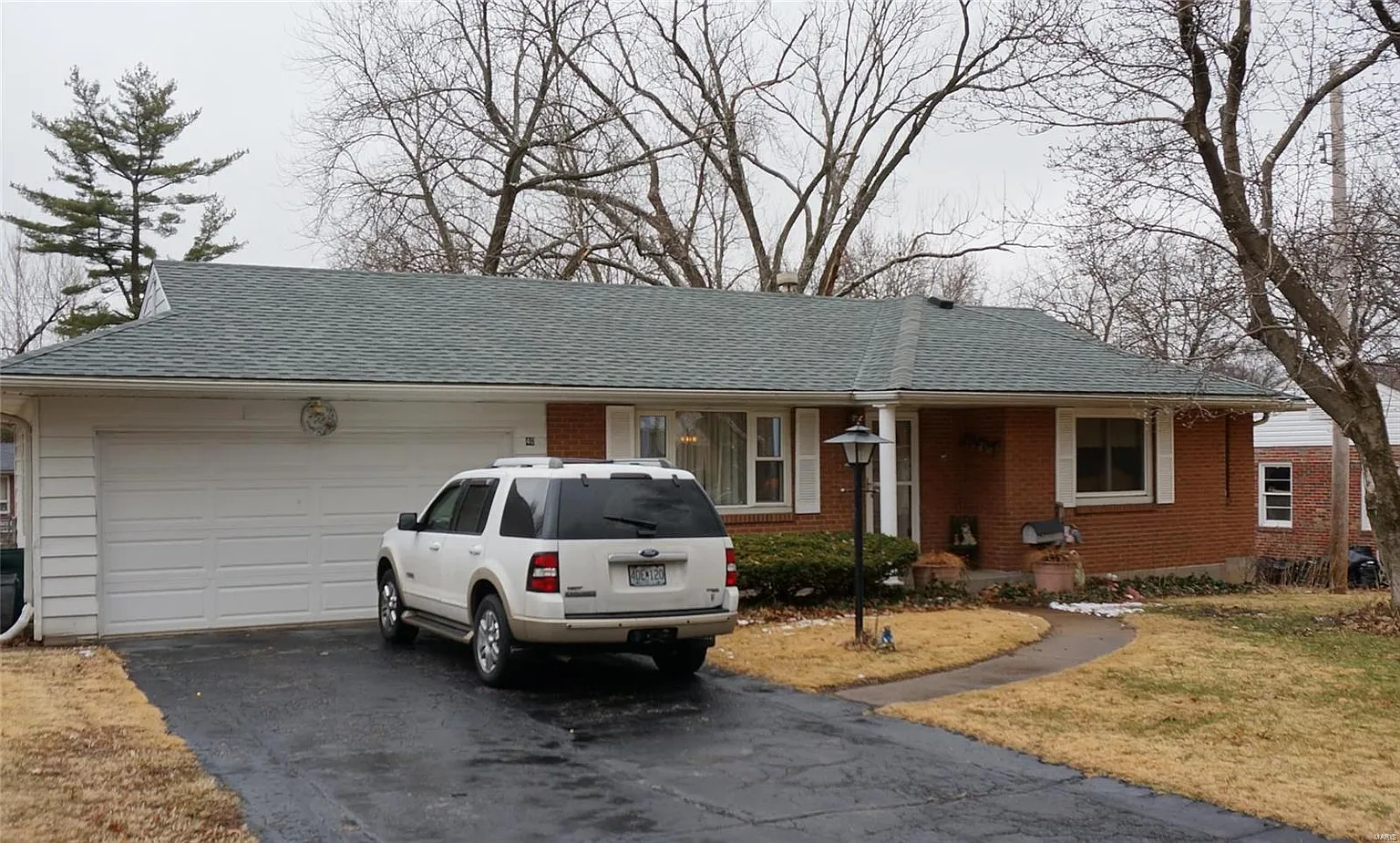 40 Olympia Dr photo 1
