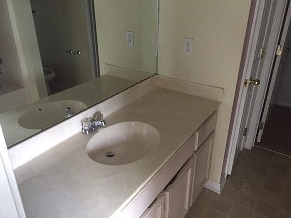 4th image of 14188 Cypress Ct