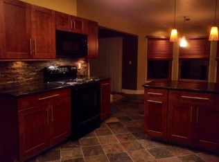 23002 Roberts Run #95, Bay Village, OH 44140