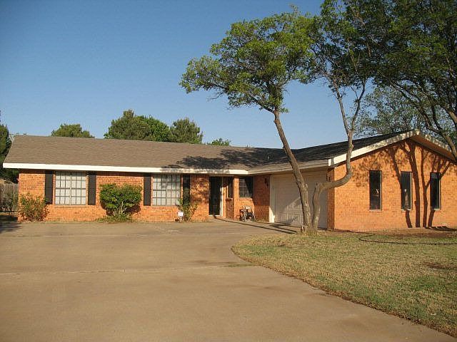 1st image of 103 Holly Cir