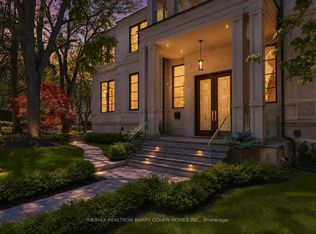 27 Penwood Cres, Toronto, ON M3B 3B1