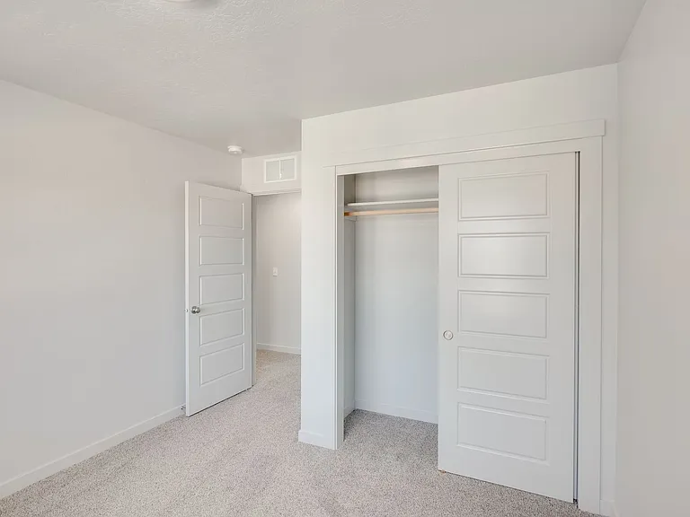 11223 W Knightsbridge Ct — Photo 19